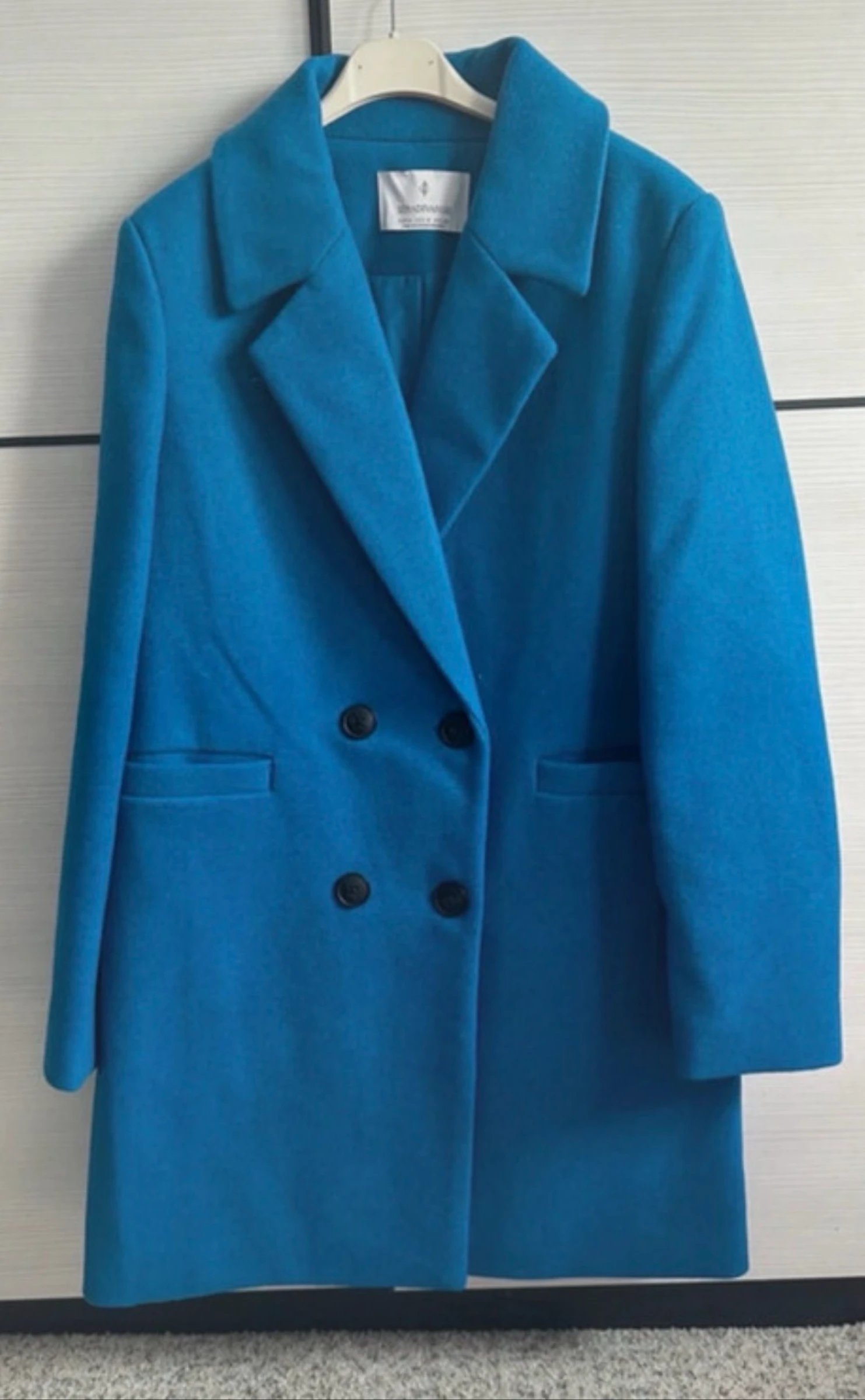 Abrigo de paño azul Stradivarius Talla M